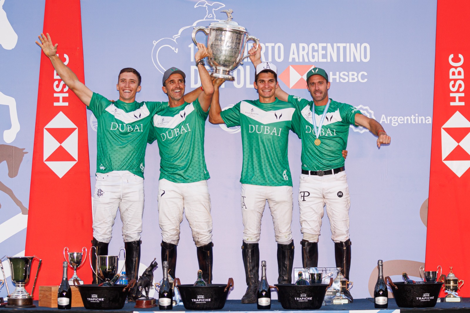 En el cierre de la Triple Corona La Natividad controla a La Dolfina Saudi para quedarse con el torneo de Polo más importante del mundo.